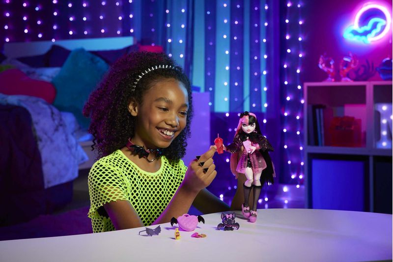 Monster-High-HHK51-bambola