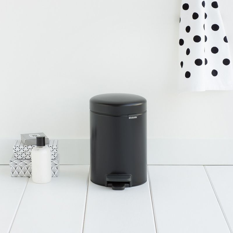 Brabantia-Pedal-Bin-newIcon-Rotondo-Nero