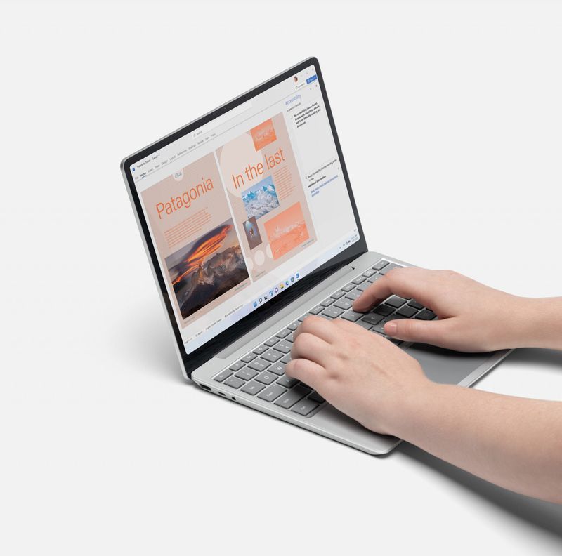 Microsoft-Surface-Laptop-Go-2-i5-1135G7-Computer-portatile-315-cm--12.4---Touch-screen-Intel-Core-i5-4-GB-LPDDR4-SDRAM-128-GB-SSD-Wi-Fi-6--802.11ax