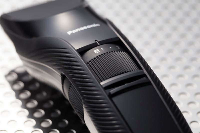 Panasonic-ER-GC53-Tagliacapelli-Pettine-accessorio-19-step-taglio-Lavabile-Nero