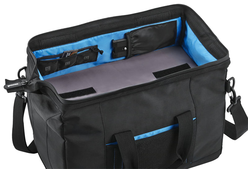 Cullmann-Amsterdam-Maxima-520-Borsa-da-spalla-Nero-Blu