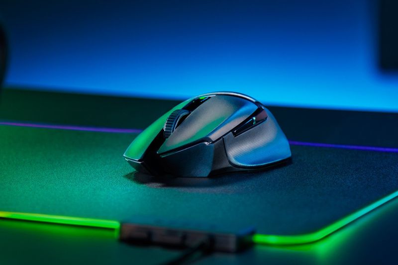 Razer-Basilisk-X-HyperSpeed-mouse-Mano-destra-Bluetooth-Ottico-16000-DPI