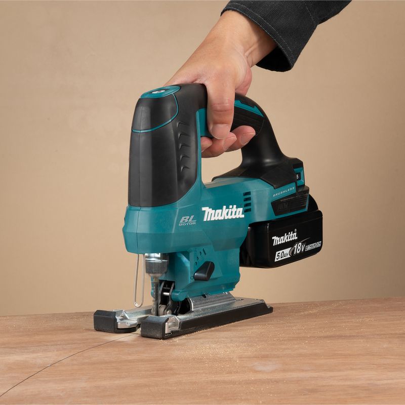 Makita-DJV184Z-seghetto-elettrico-3000-spm--fogli-per-minuto--24-kg
