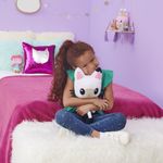 Gabby-s-Dollhouse--Peluche-Pandi-Panda-da-33-cm-con-funzioni-con-luci-musica-e-10-suoni-e-frasi-giochi-per-bambini-dai-3-anni-in-su