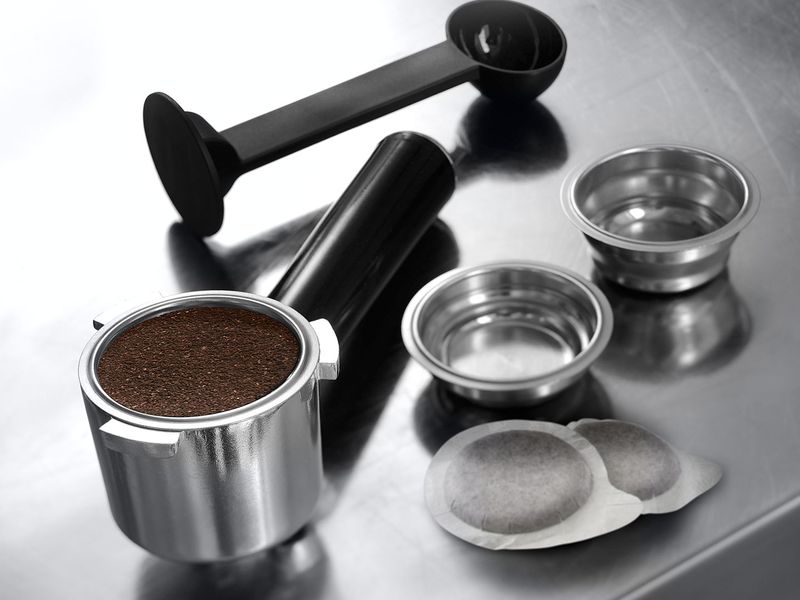 DeLonghi-Dedica-Style-EC-685.BK-Macchina-per-espresso-11-L-Semi-automatica