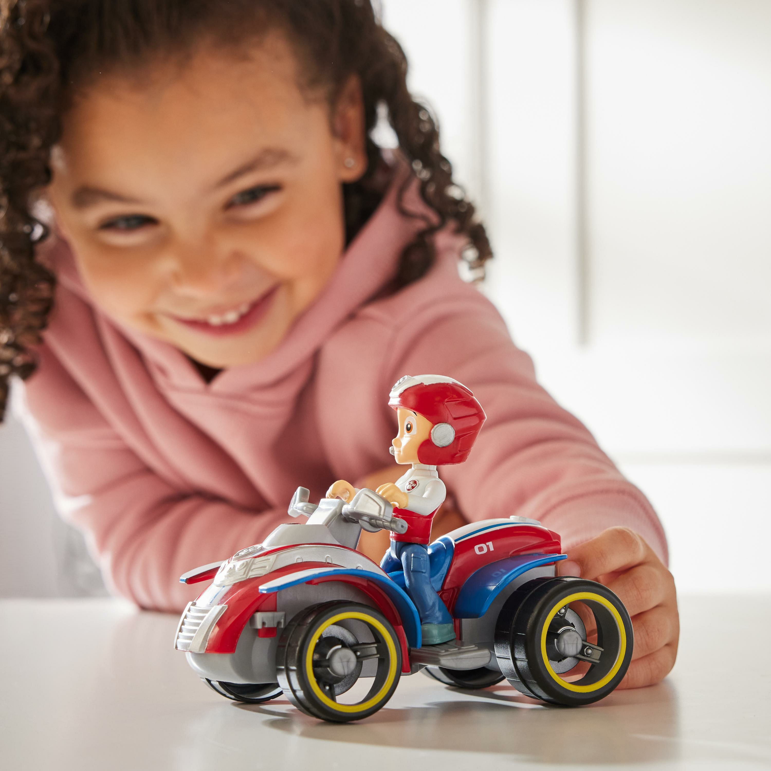 Paw Patrol: Rescue Wheels, Auto di pattuglia di Chase, Veicolo Giocattolo con lanciamissili e Action Figure collezionabile, Giocattoli per Bambini e Bambine da 3 Anni in su