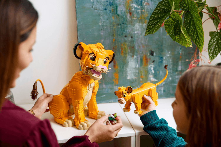 LEGO-Disney-Giovane-Simba-Re-Leone-Modellino-da-Costruire-per-Adulti-con-Figura-di-Animale-Mobile-Hobby-Creativo-da-Collezione-Idea-Regalo-per-Lui-Lei-Marito-Moglie-e-per-i-Fan-del-Film-43247