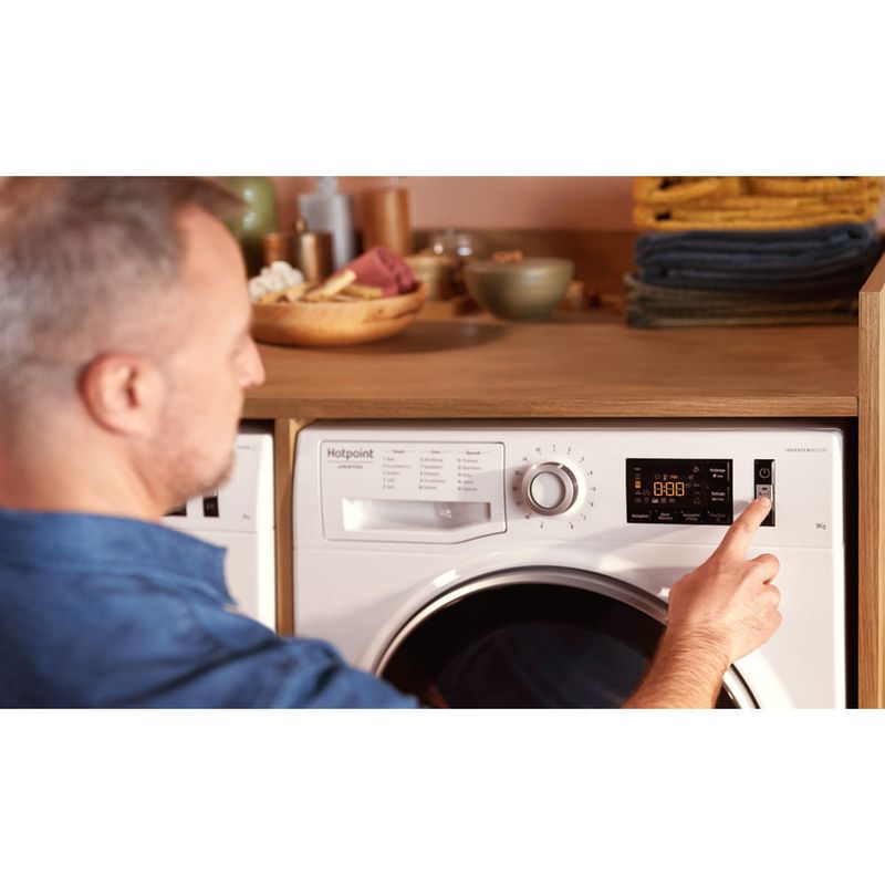 Hotpoint-NT-M11-9X3E-IT-asciugatrice-Libera-installazione-Caricamento-frontale-9-kg-A----Bianco