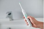 Philips-Sonicare-ProtectiveClean-5100-Sonicare-Spazzolini-Elettrico-Sonici-con-custodia-da-viaggio-confezione-da-1-Spazzolino-Bianco-e-1-Spazzolino-Blu-HX6851-34