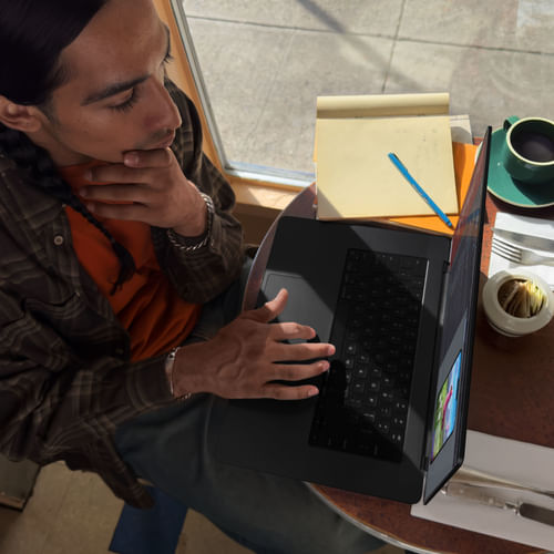Apple-MacBook-Pro-14---M3-Pro-chip-con-11‑core-CPU-e-14‑core-GPU-512GB-SSD---Nero-Siderale