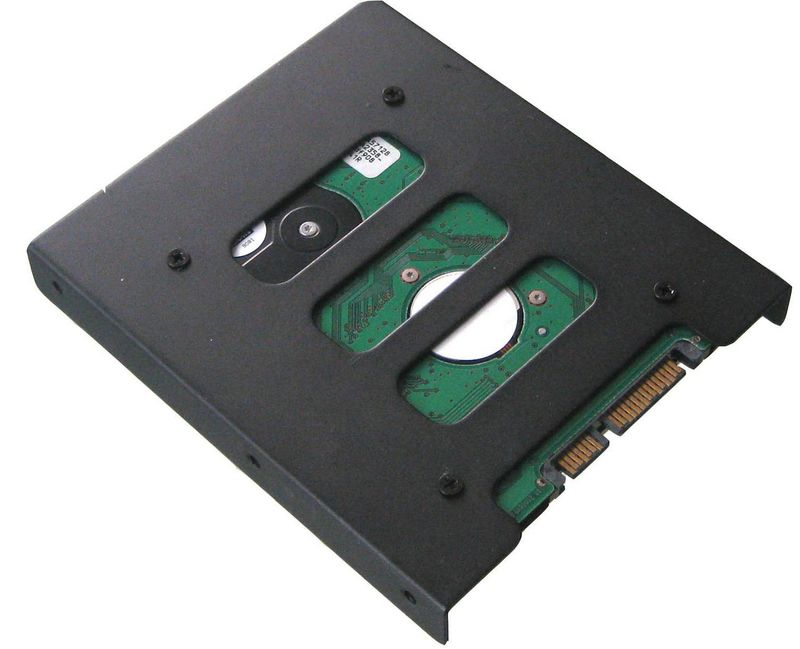 25--3.5-set-di-staffe-HDD-SSD