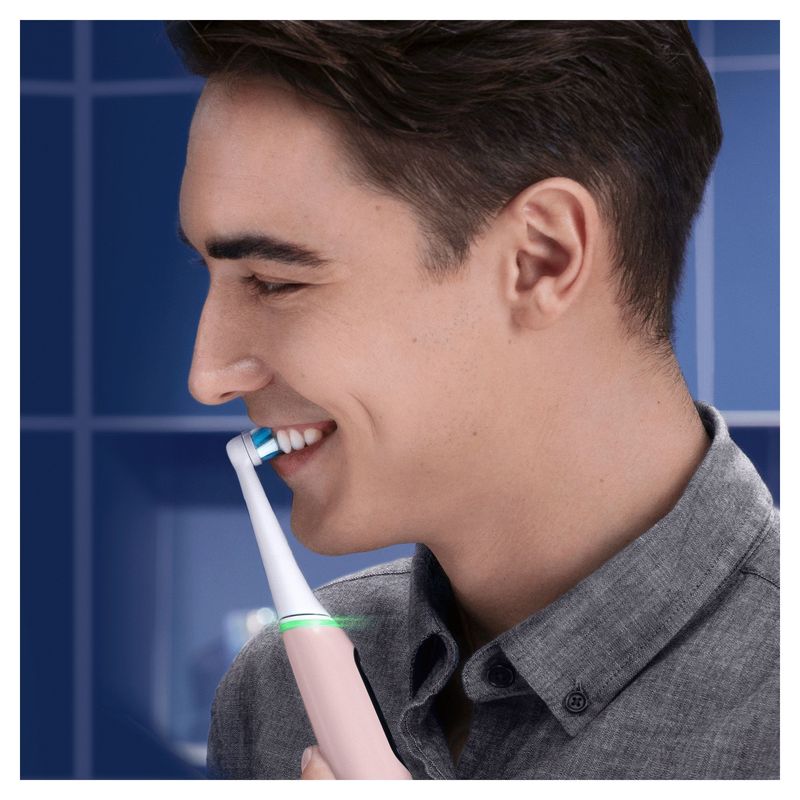 Oral-B-iO-6S-Spazzolino-Elettrico-Ricaricabile-6S-Rosa-2-Testine-1-Custodia-Da-Viaggio-1-Spazzolino