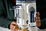 LEGO-Star-Wars-75308-R2-D2-Modellino-da-Costruire-del-Droide-di-Guerre-Stellari-Set-per-Adulti-con-Spada-Laser-di-Luke