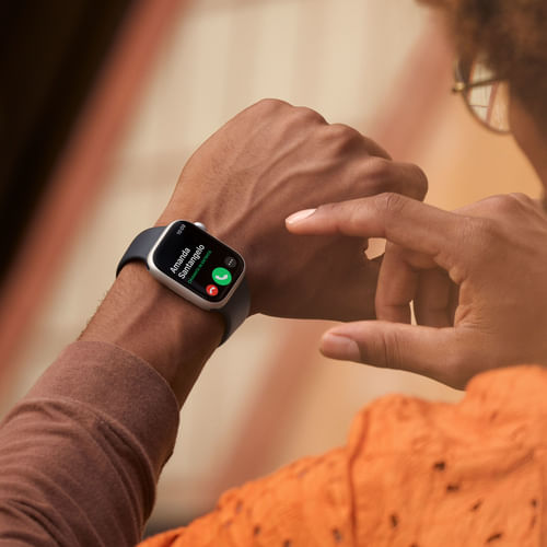 Apple-Watch-Series-8-GPS-41mm-Cassa-in-Alluminio-color--PRODUCT-RED-con-Cinturino-Sport-Band--PRODUCT-RED---Regular