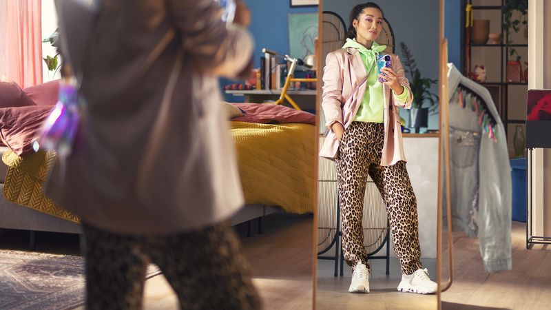 Philips-STH3000-Ferro-da-Stiro-a-Vapore-Verticale-1000W