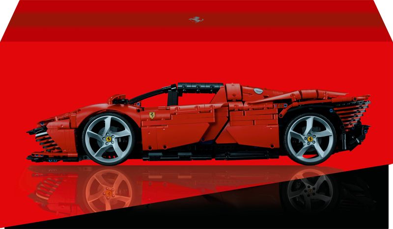 LEGO-Technic-Ferrari-Daytona-SP3