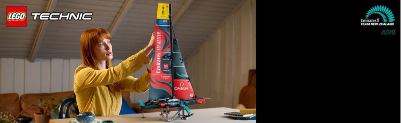 LEGO-Yacht-Emirates-Team-New-Zealand-AC75