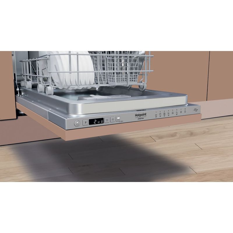 Hotpoint-HSIC-3M27-C-S-A-scomparsa-totale-10-coperti-E