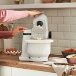 Bosch-Serie-2-MUMS2AW00-Macchina-da-cucina-MUM-700-W-Bianco