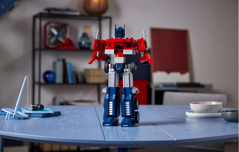 LEGO-ICONS-Optimus-Prime