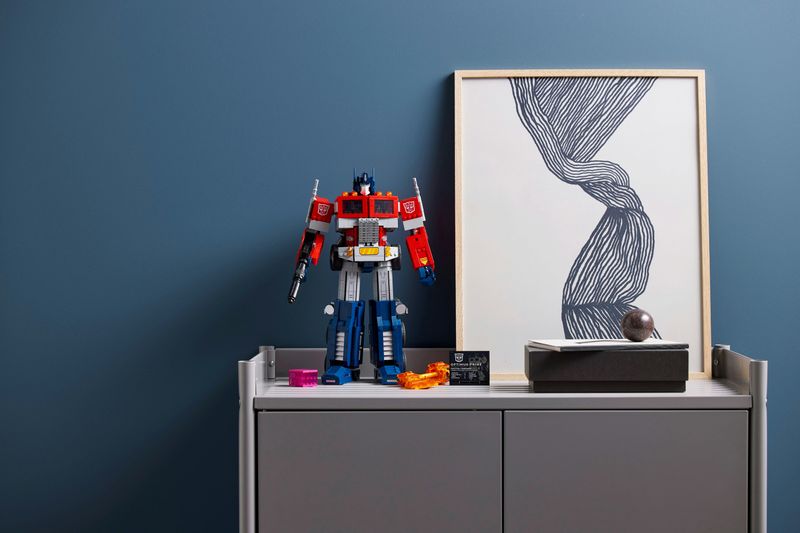 LEGO-ICONS-Optimus-Prime