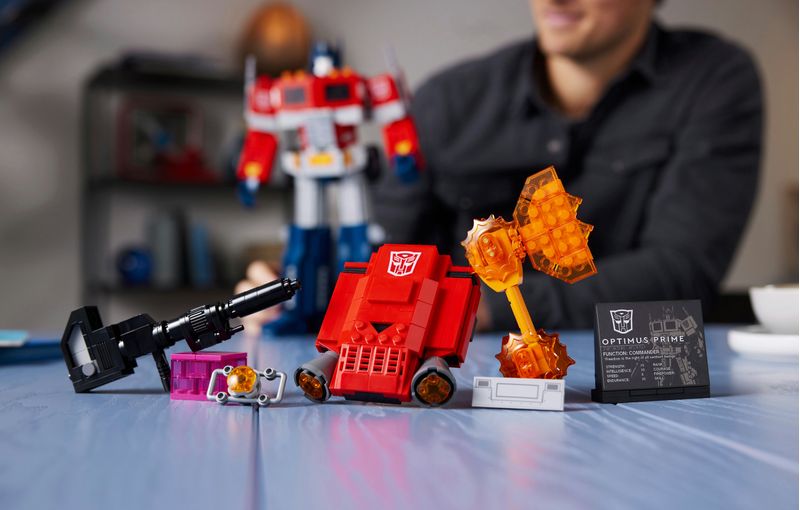 LEGO-ICONS-Optimus-Prime