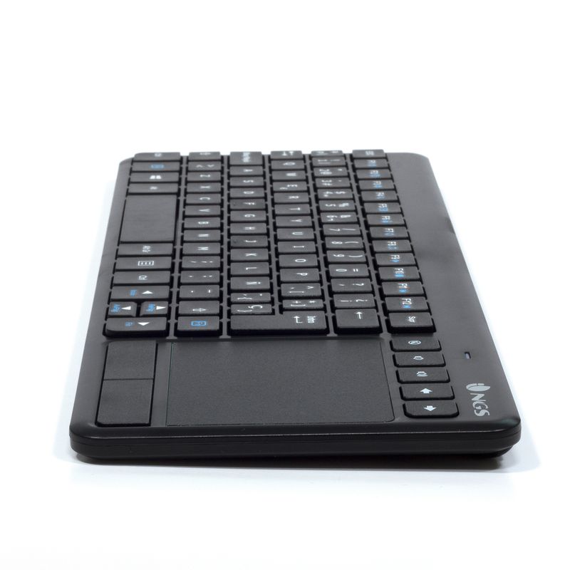 Tastiera-wireless-NGS-con-touchpad-con-tasti-multimediali-da-24-GHz---QWERTY-portoghese---Colore-nero