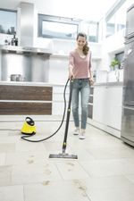 Karcher-SC-2-Deluxe-EasyFix-Pulitore-a-vapore-cilindrico-1-L-1500-W-Nero-Giallo