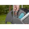 Gardena-AquaRoll-L-Easy-Carrello-avvolgitubo-Manuale-Nero-Blu-Arancione