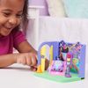 Gabby-s-Dollhouse--Stanza-dei-giochi-Carlita-Purr-ific-con-la-macchinina-giocattolo-Carlita-accessori