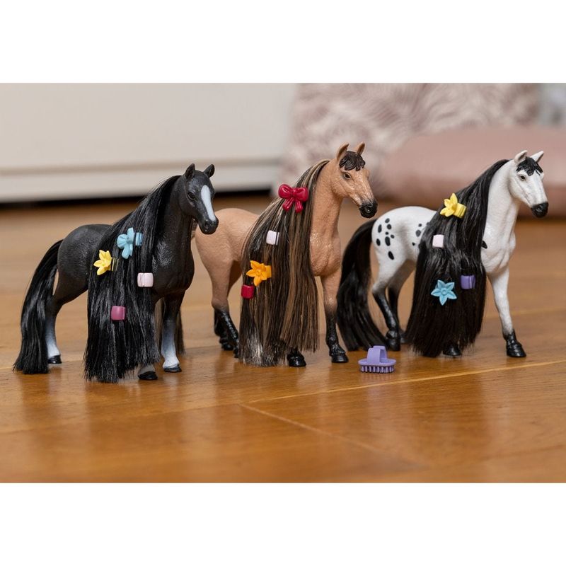 schleich-HORSE-CLUB-Sofia’s-Beauties-Beauty-Horse-Knabstrupper-Stallion