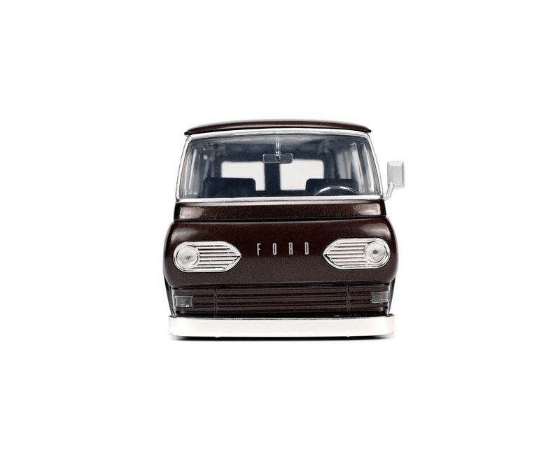 Jada-Toys-MMs-Red-1965-Ford-Econoline-Van-1-24