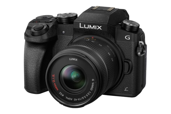 Panasonic-Lumix-DMC-G70-Kit-nero-H-FS-14-42---DMC-G70KAEGK