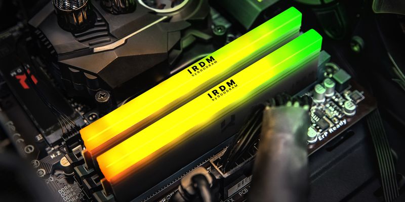 Goodram-IRDM-RGB-memoria-16-GB-2-x-8-GB-DDR4-3600-MHz