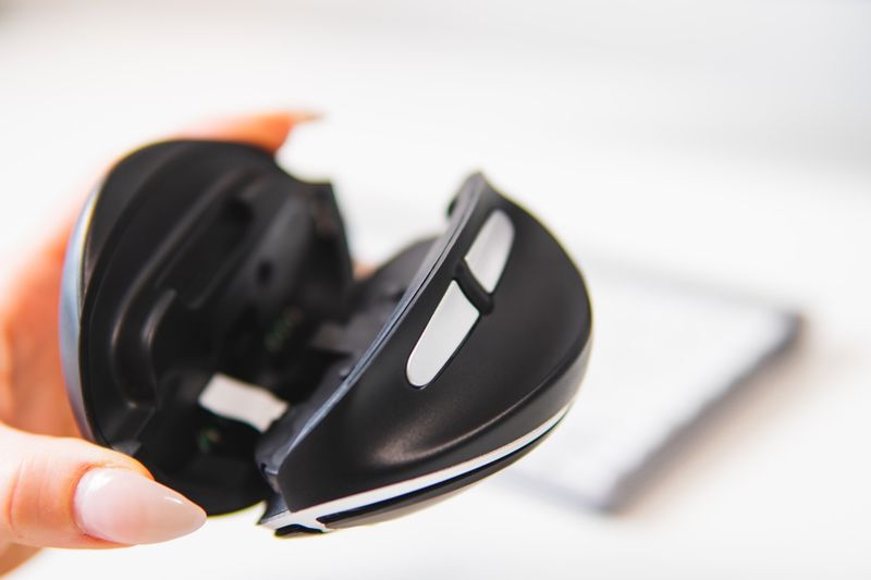 BakkerElkhuizen-Oyster-Wireless-mouse-Ambidestro-RF-Wireless-Laser-1200-DPI