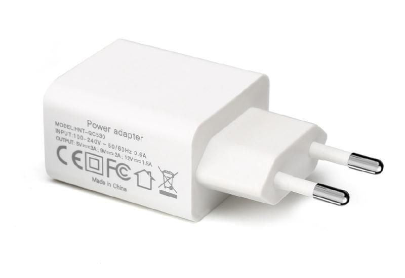 CoreParts-MBXAP-AC0007-Caricabatterie-per-dispositivi-mobili-Bianco-AC-Interno--USB-Power-Adapter-White---12W-5V-2.4A-9V