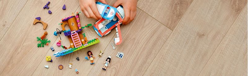 L-ambulanza-della-clinica-veterinaria---Lego-Friends-41445