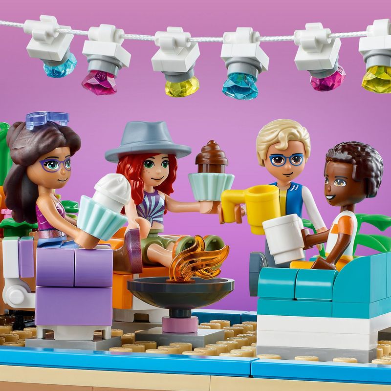 Casa-galleggiante-sul-canale---Lego-Friends-41702