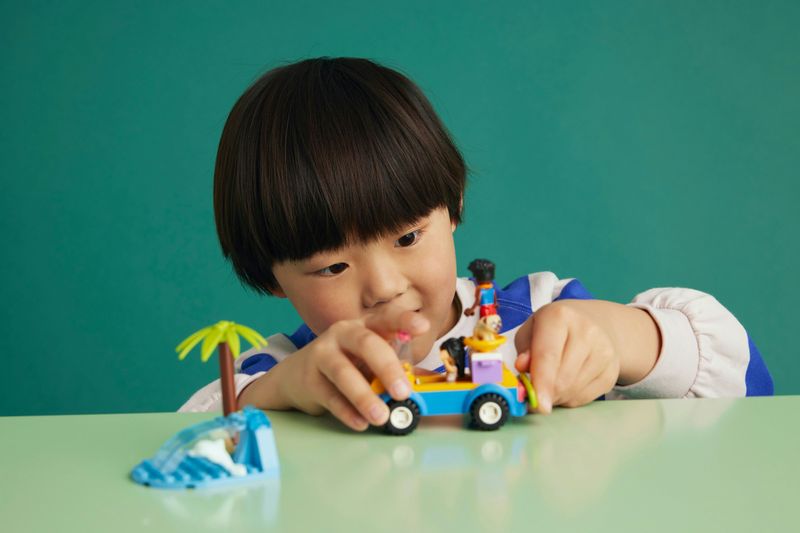 Divertimento-sul-beach-buggy---Lego-Friends-41725