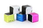 Technaxx-Mini-MusicMan-Soundstation-Schwarz---Portabler-Mini-Lautsprecher---Soundstation-mit-eingebautem-MP3-Player---Sc