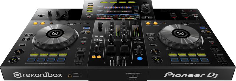 Pioneer-XDJ-RR-controller-per-DJ-Nero-2-canali