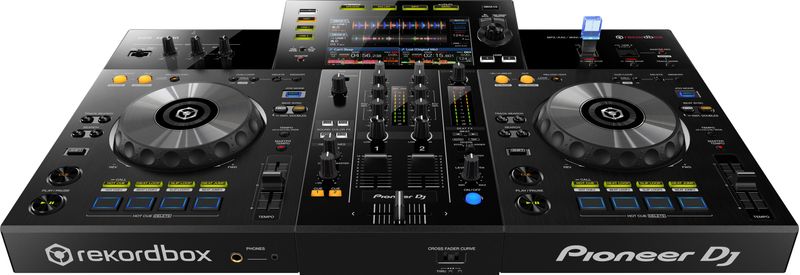 Pioneer-XDJ-RR-controller-per-DJ-Nero-2-canali