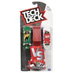 Spin Master Tech Deck MINI SKATE FINGERSKATE VERUSUS SERIES Confezione da 2 mini skate assortiti e un ostacolo