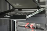 Rack-einbaufhig--1280-x-1024--60-Hz--10001-Schwarz-RAL-9005-1U