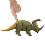 Mattel-Jurassic-World-Sinoceratops-Attacco-Ruggente