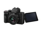 Panasonic-Lumix-DC-G100DVEGK-Fotocamera-Mirrorless-Micro-Quattro-Terzi-con-Obiettivo-Lumix-G-Vario-12-32mm-F3.5-5.6-e-Impugnatura-Treppiede-DMW-SHGR2-20.3MP-Video-4K-30p-FHD-60-Nero