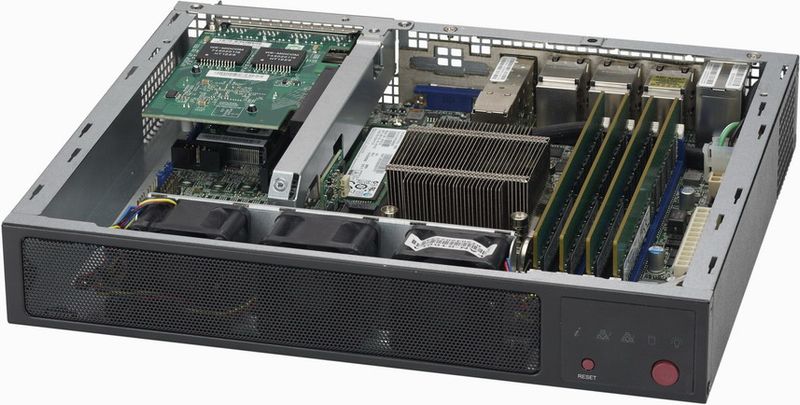 Rack-per-computer-Supermicro-CSE-E300-Nero