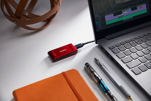 Kingston-Technology-2TB-SSD-esterno-XS1000-USB-3.2-Gen-2-Rosso