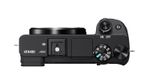 Sony-α-Alpha-6400-con-obiettivo-16-50mm-mirrorless-APS-C-con-Real-Time-Eye-AF