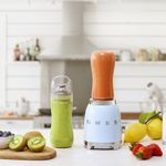 Mini-robot-da-cucina-stile-anni--50-SMEG-PBF01PBEU-Blu-pastello